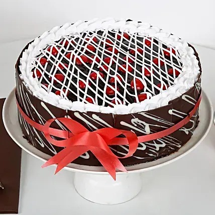 Chocolate Cherry Cake Half Kg