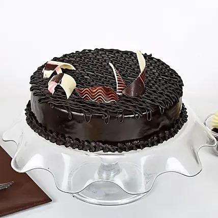 Rich Chocolate Splash Cake