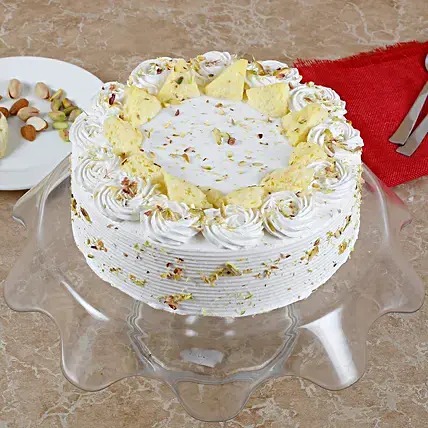 Vanilla Flavored Pista Rasmalai Cake