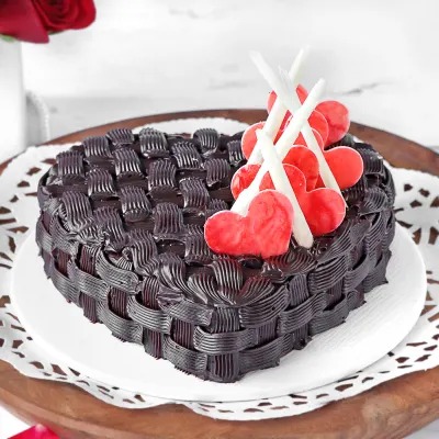 DELICIOUS Basket Weave Heart Chocolate Cake
