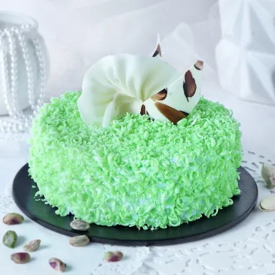 Rich Pistachio Cake