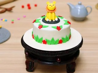 Lion Kid Fondant Cake