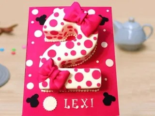 No 2 Bow Cake