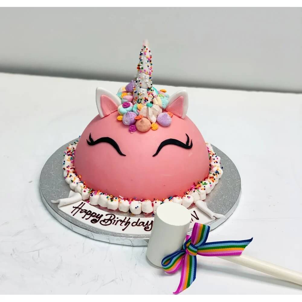 Pinata Unicorn Cake