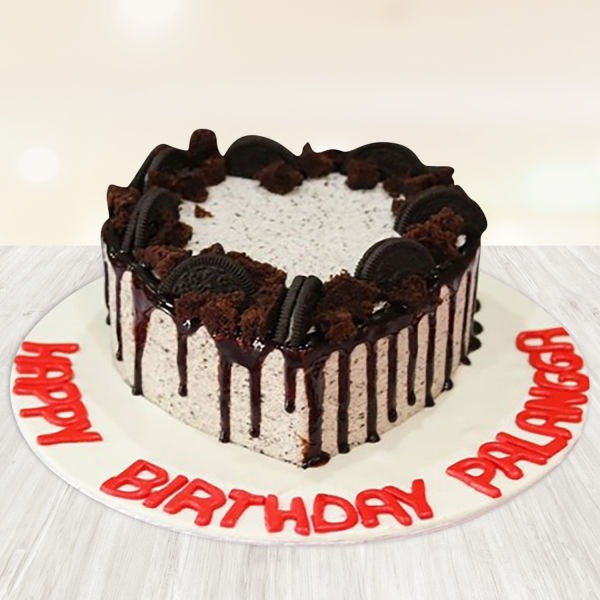 Oreo Heart Shaped Cake