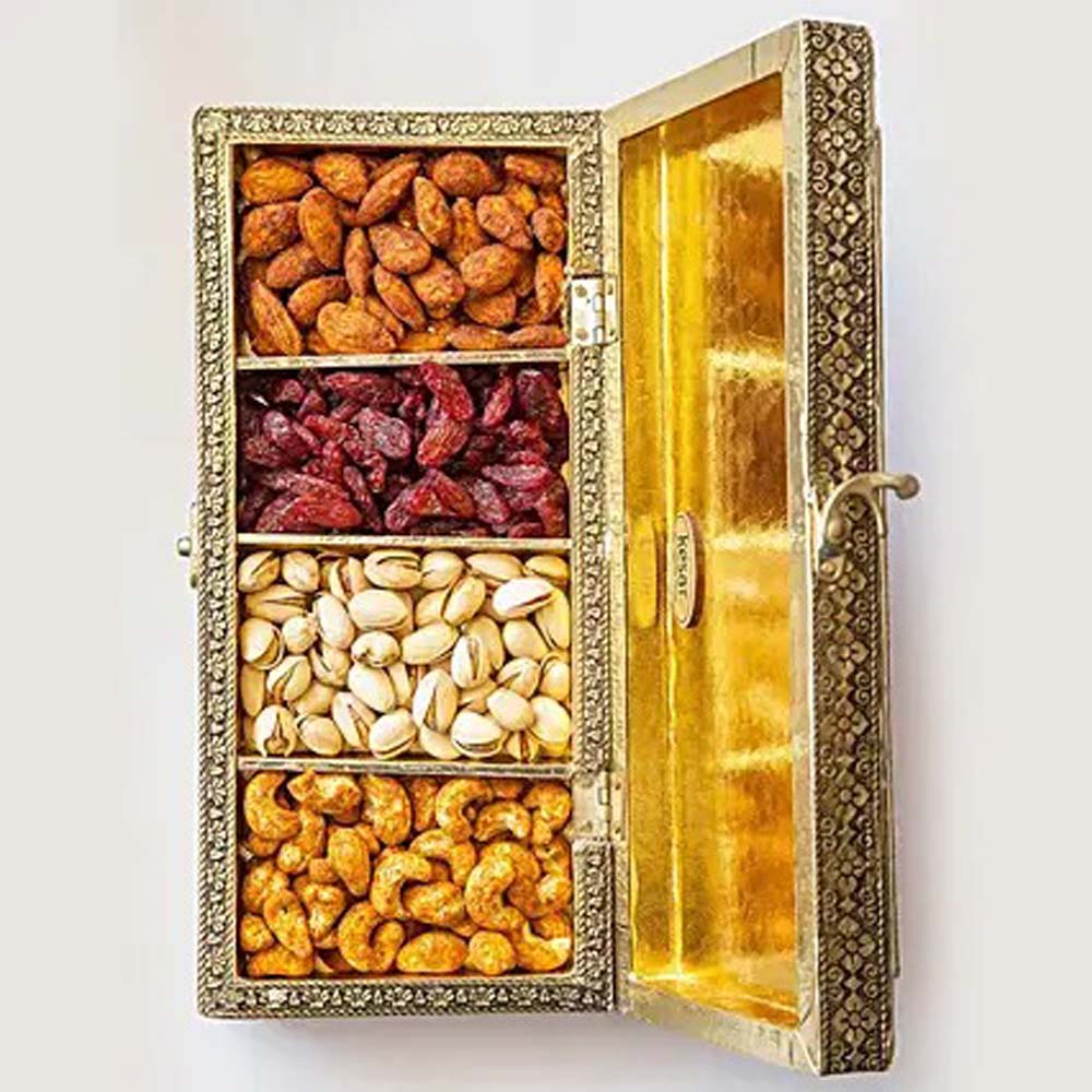 Traditional Style Dry Fruits Box By Kesar