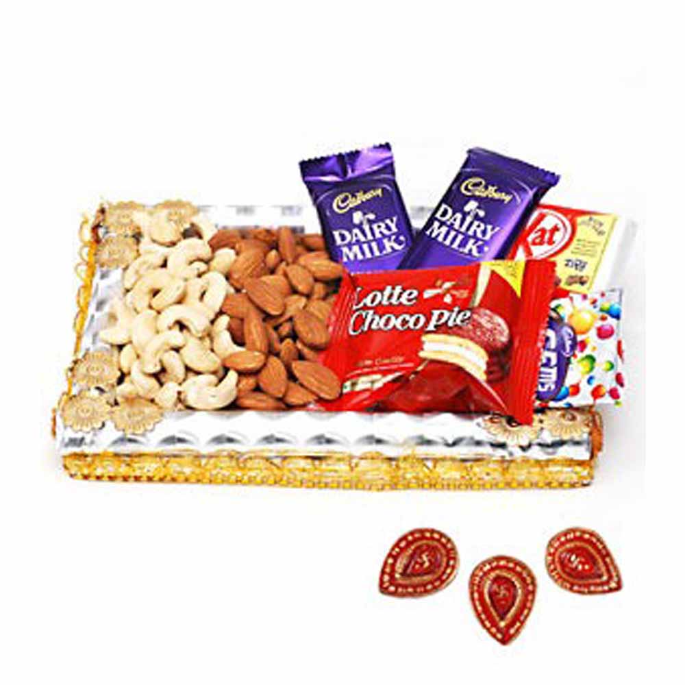 Dry fruit and Chocolate Combo Pack with Divas