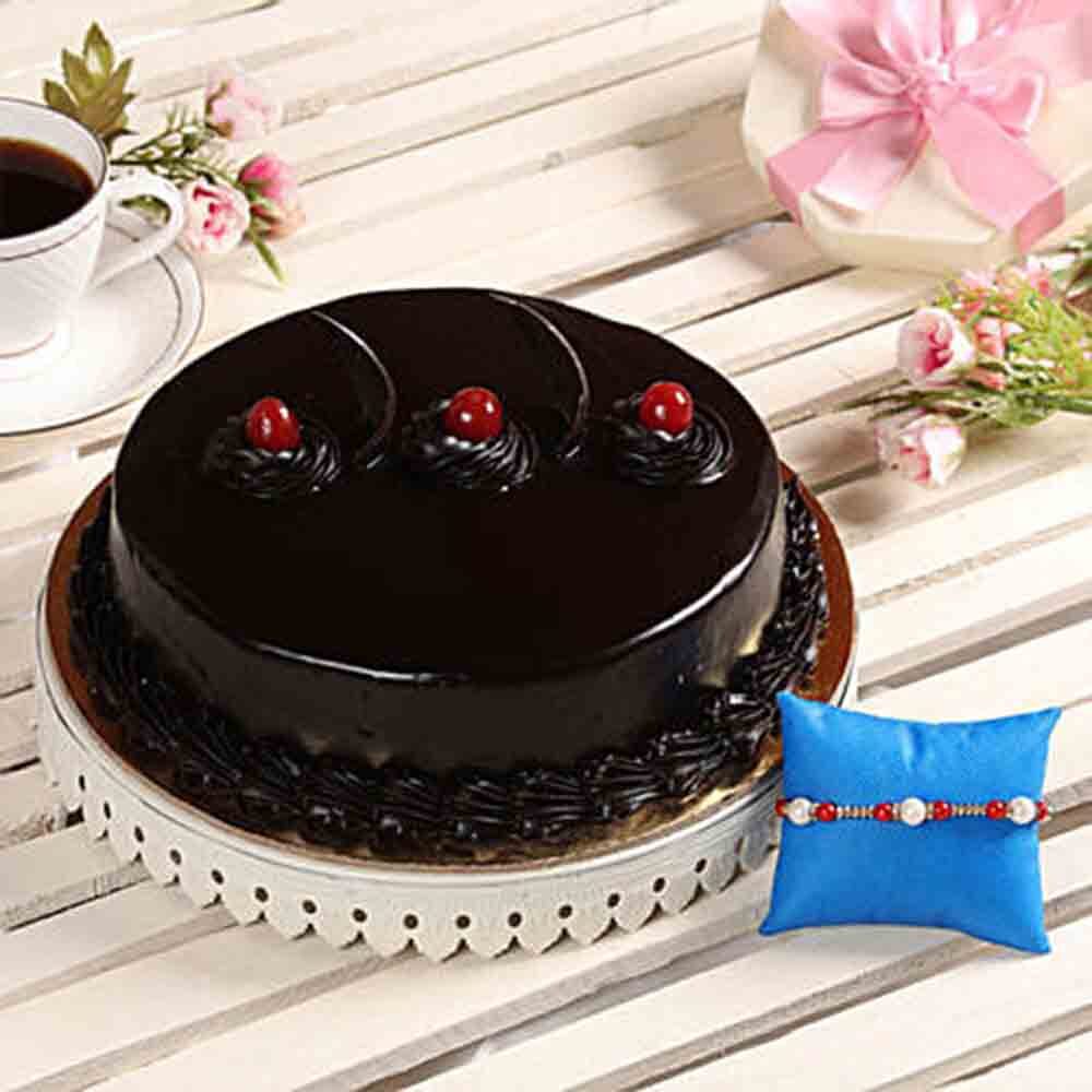 Rakhi with Chocolate Cake