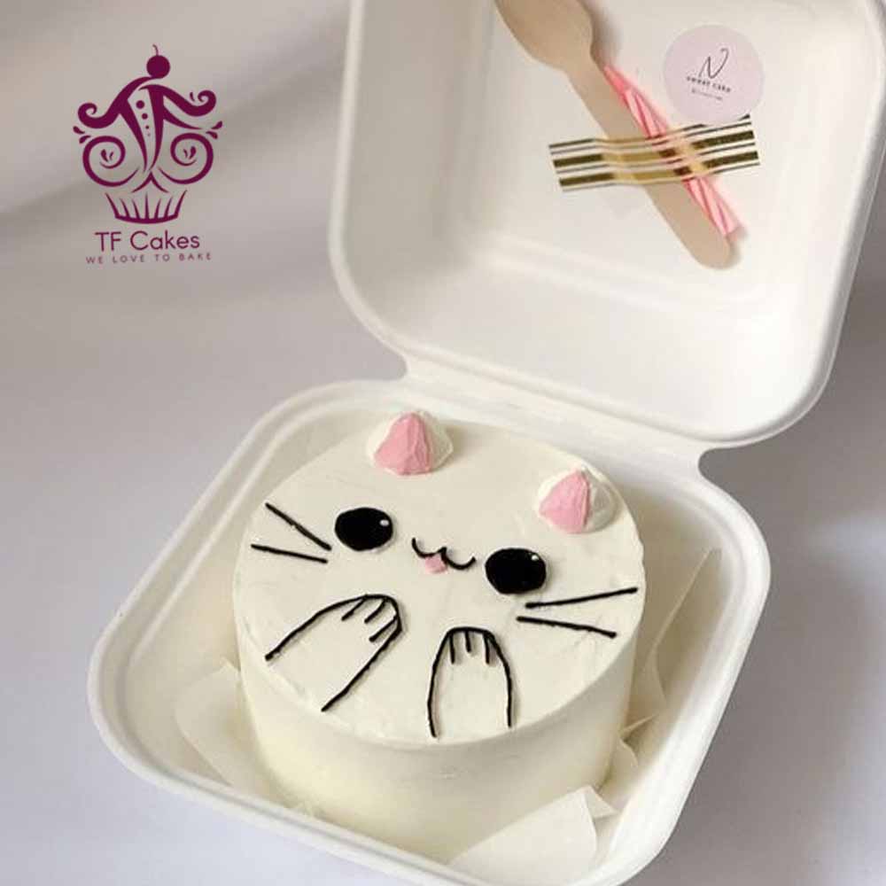 Cartoon bento cake