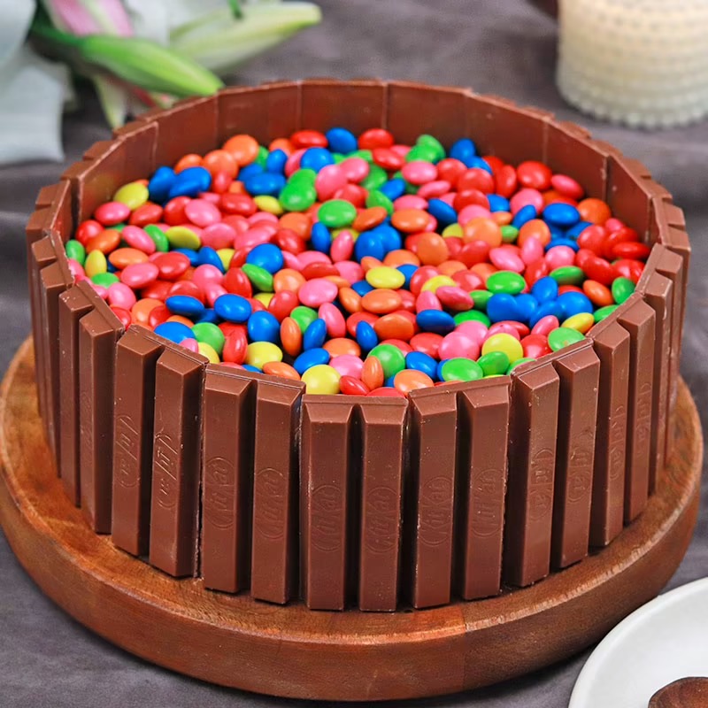 kitkat and gems Cake