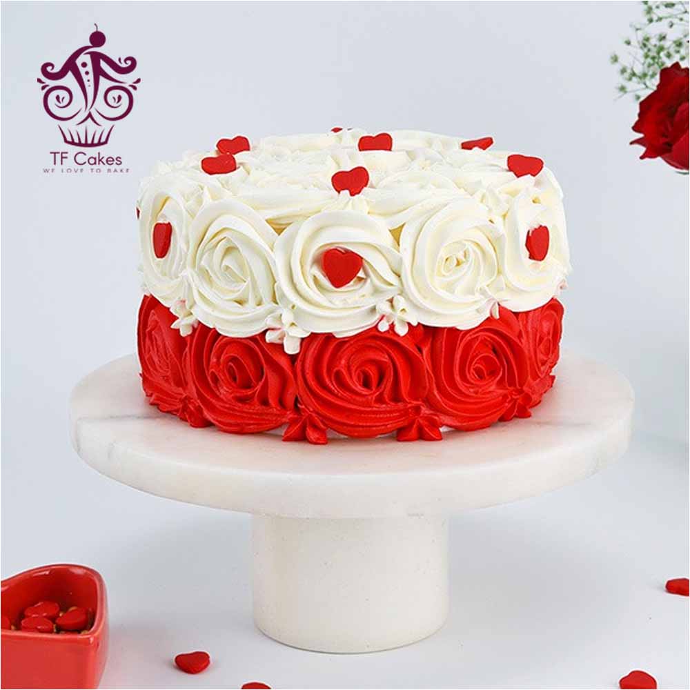 Delicious Rose Cake