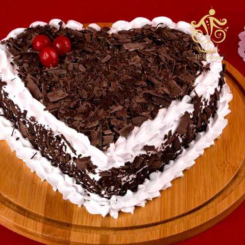 Black forest vanilla flour cake