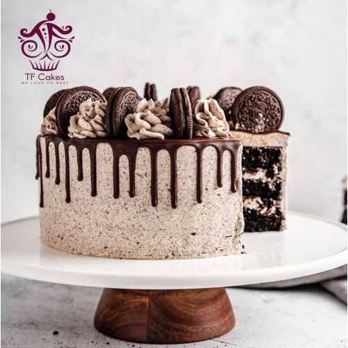 Classic Oreo Cake