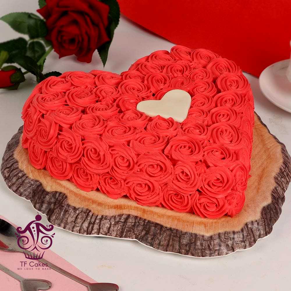 Rosy Heart Shape Cake