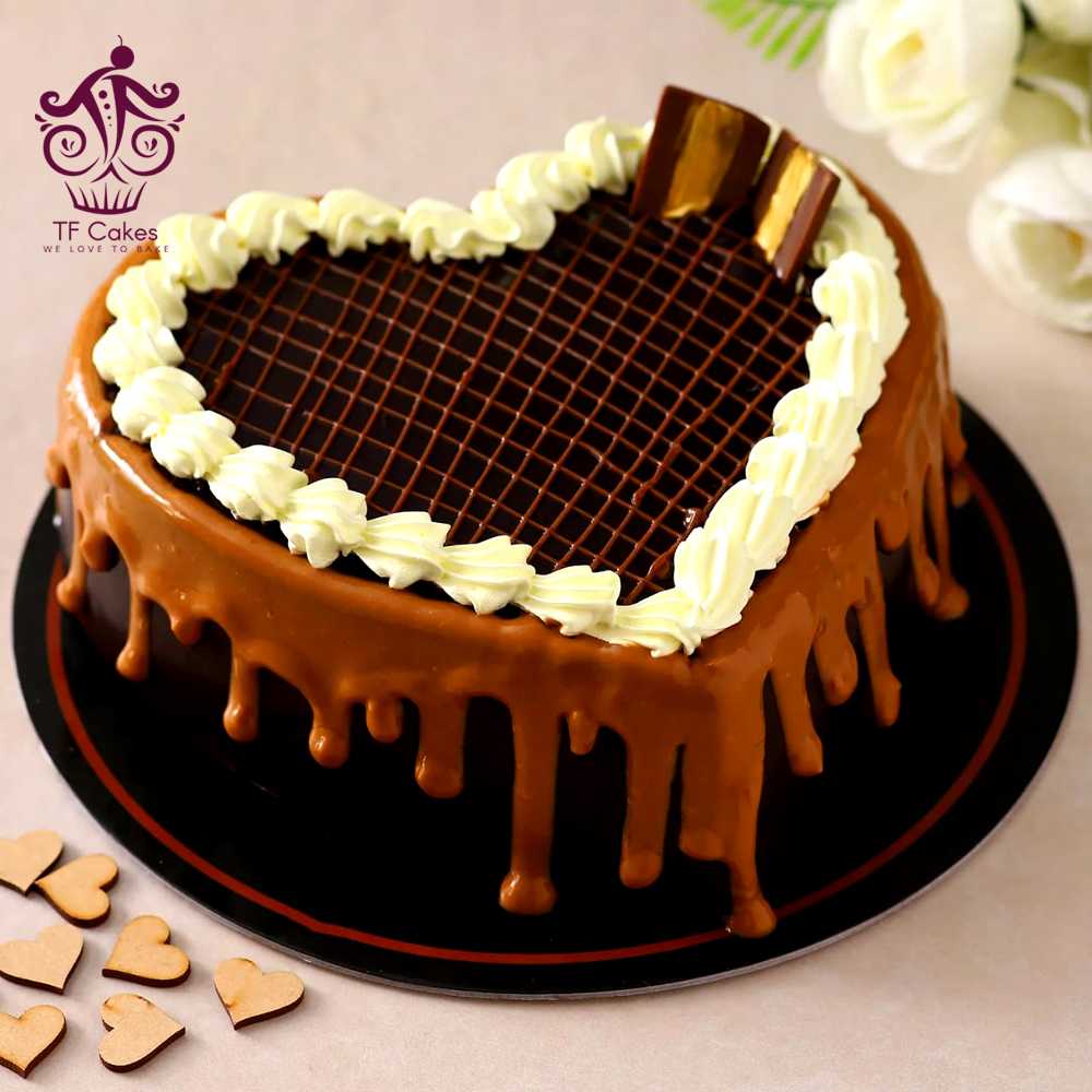 ﻿Valentines Choco Heart Drip Cake