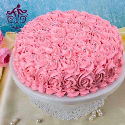 Elegant Strawberry  cake