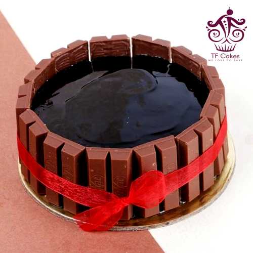 KitKat Fans Cake