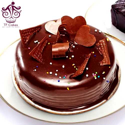 Dark chocolate cake