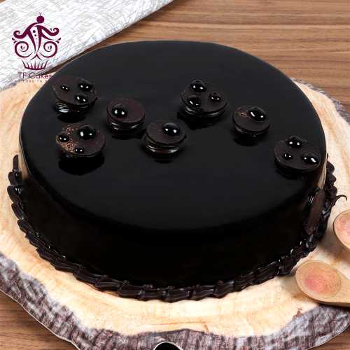 Stunning Black Chocolate Cake