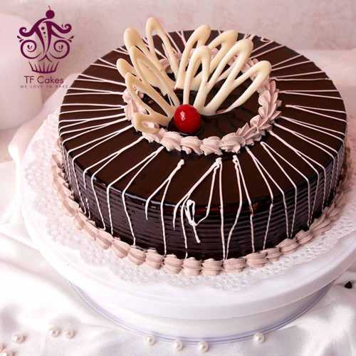 Rich Crown chocolate cake