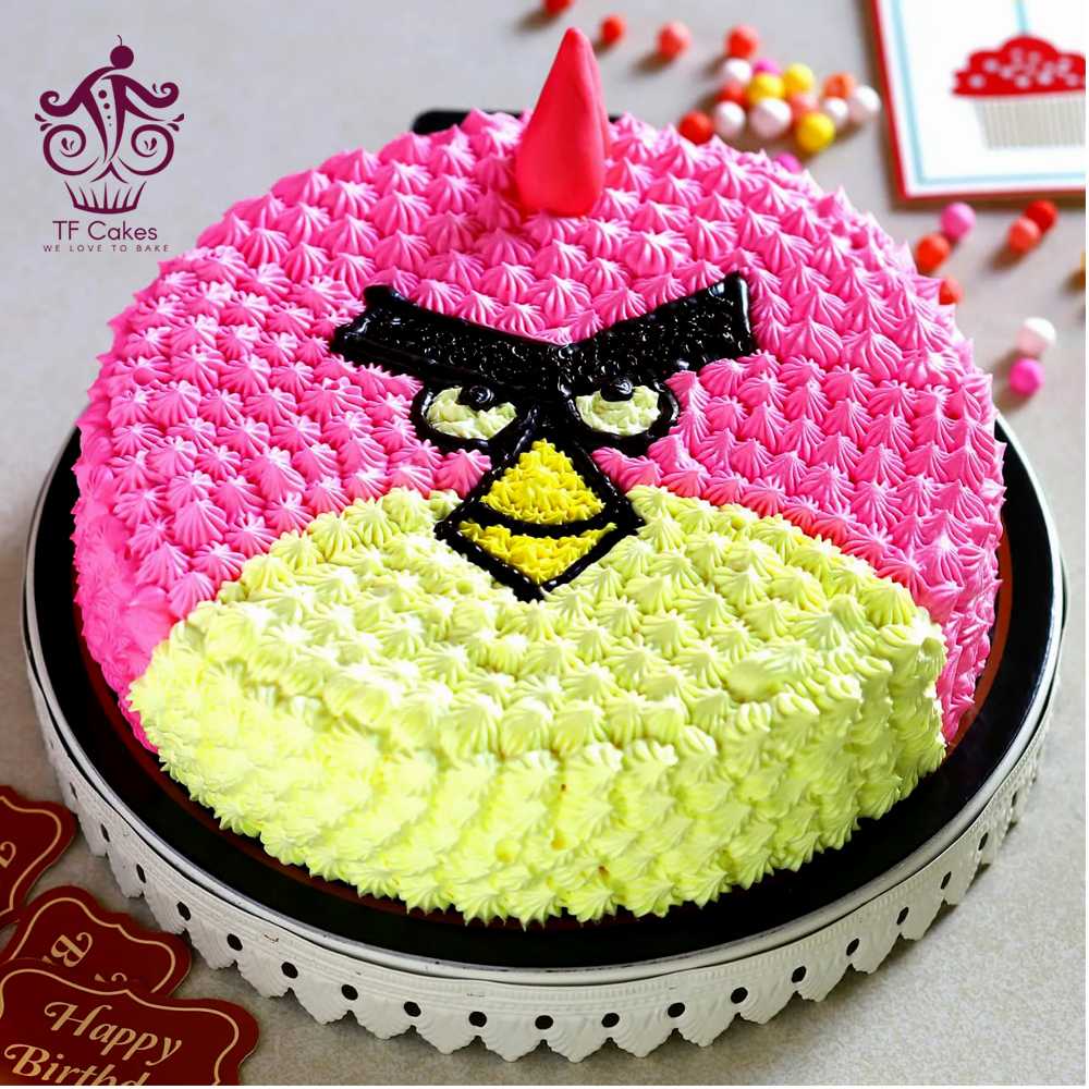 Angry bird cake