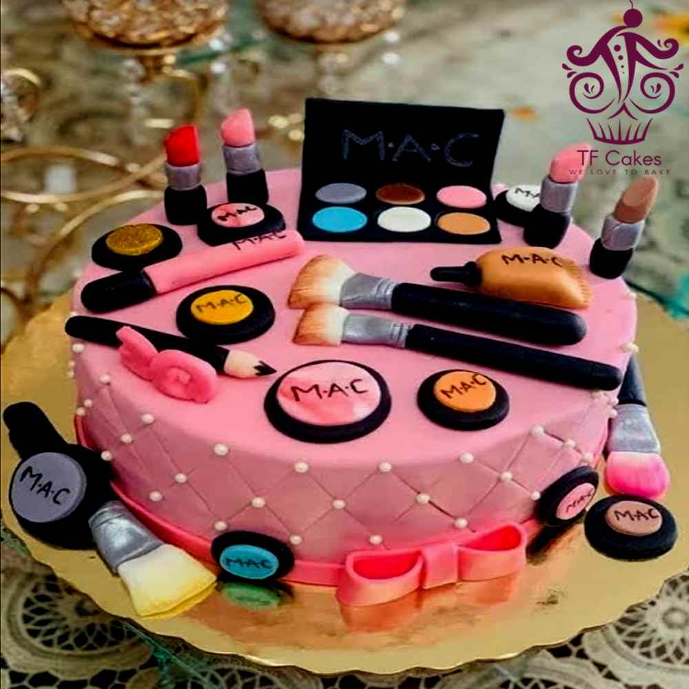 MAC Glam Bake Cake