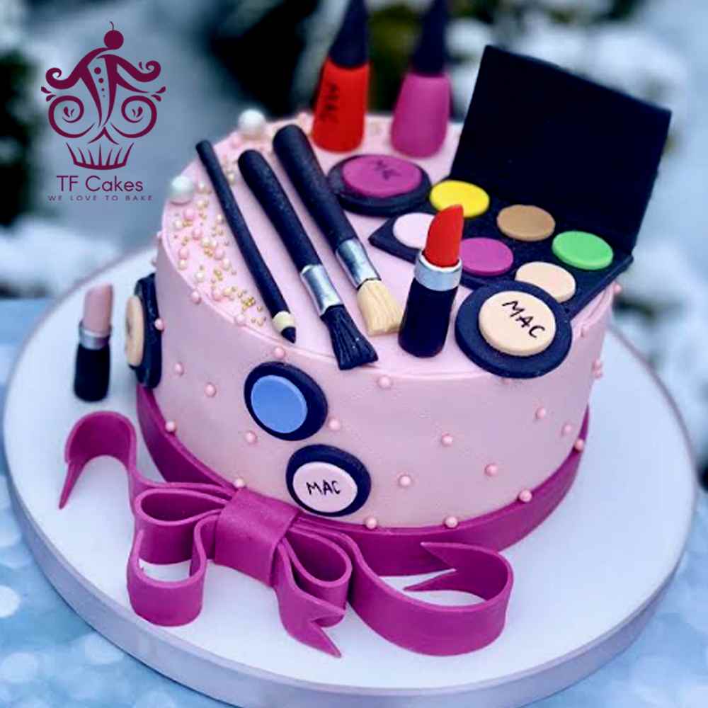 MAC Pearl Elegance Cake