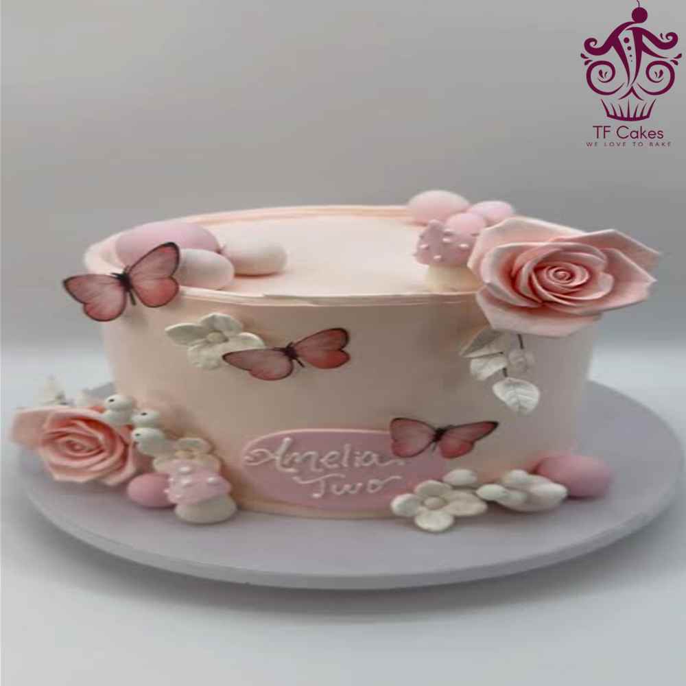 Peachy Petals Cake